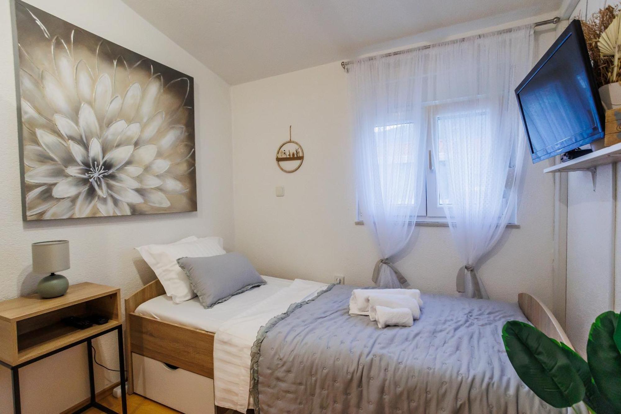 Apartman Marioeta Kastel Stari ภายนอก รูปภาพ